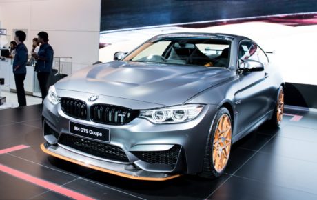 BMW M4 GTS Coupe ផលិត​តែ ៧០០ គ្រឿង​លើ​លោក បង្ហាញ​ខ្លួន​នៅ​​ថៃ