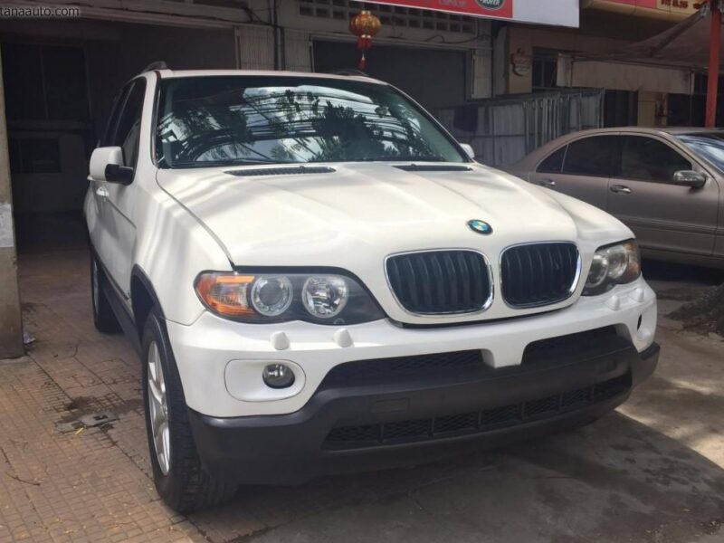BMW  X5 2004