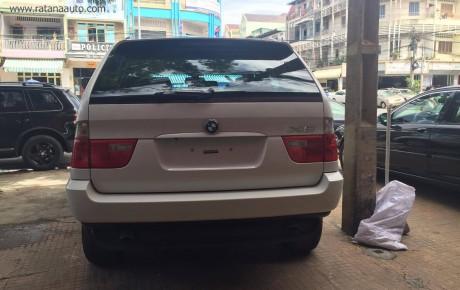 BMW  X5 2004