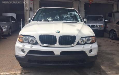BMW  X5 2004