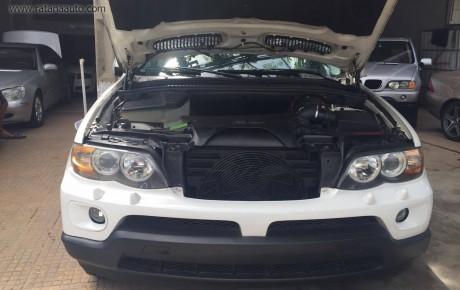 BMW  X5 2004